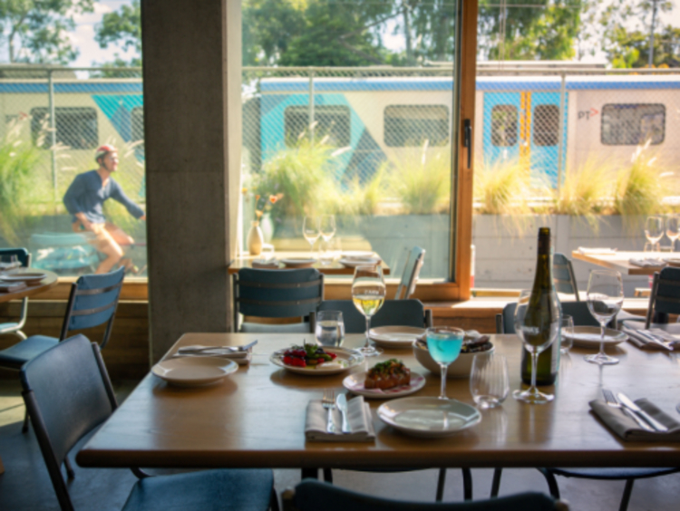 Nina's Bar & Dining slider image