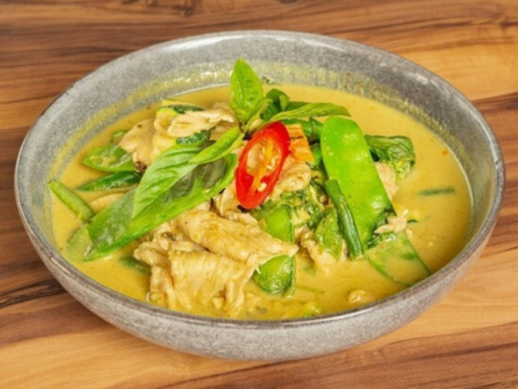 Chom Thai slider image