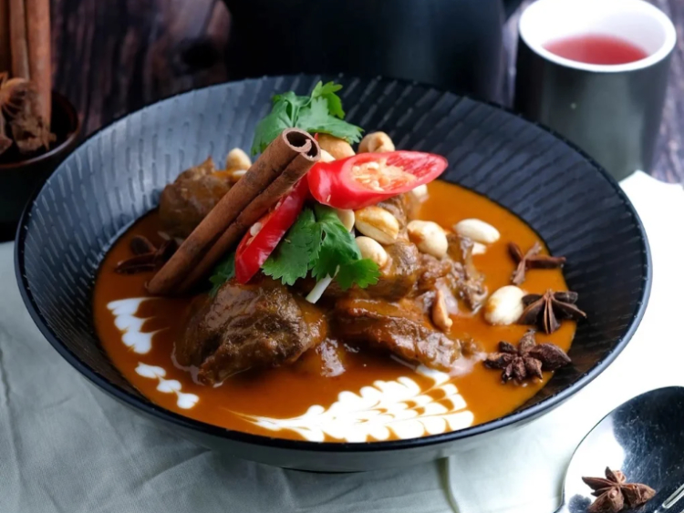 Home Thai - Bondi Junction slider image