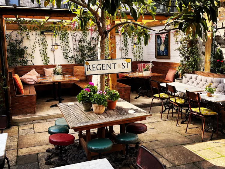 Parlour slider image