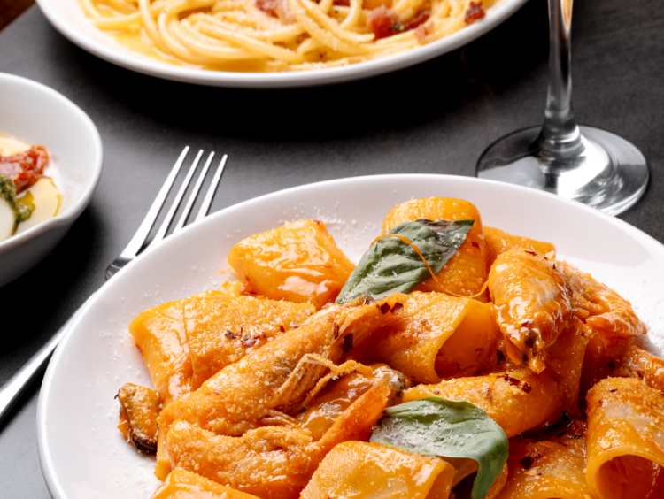 Lunara Pasta Bar slider image