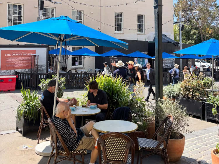 La Renaissance Cafe - The Rocks slider image