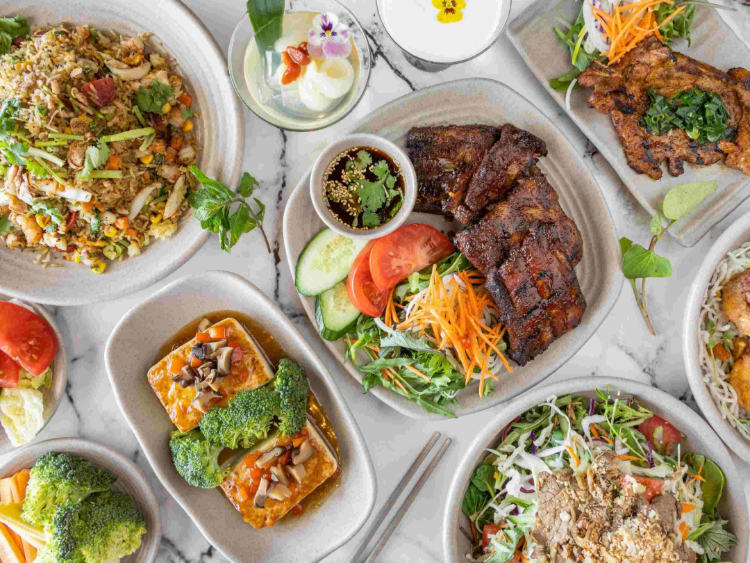 Com Nha Vietnamese Restaurant  slider image