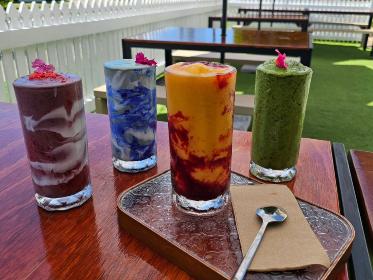 The Yard Cafe & Bar slider image