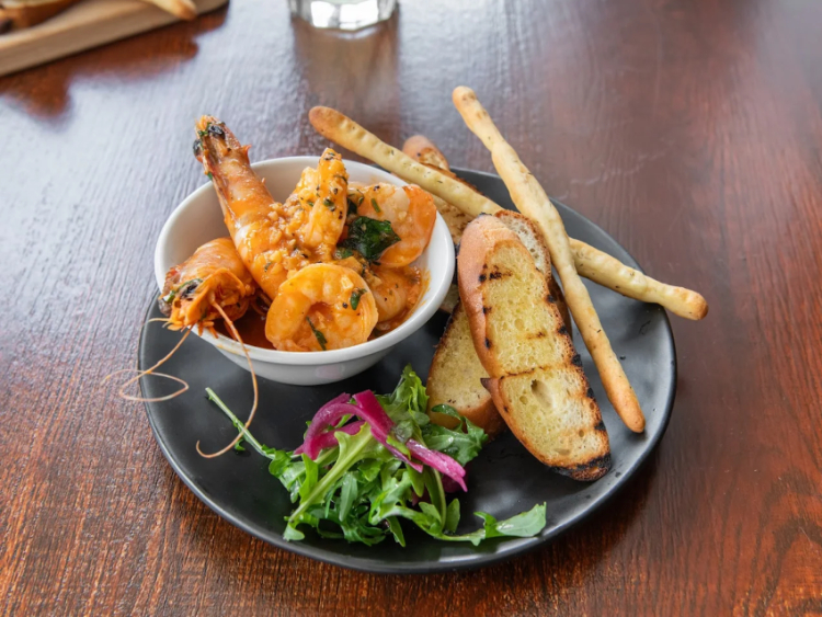 Mazcina Resto Bar slider image