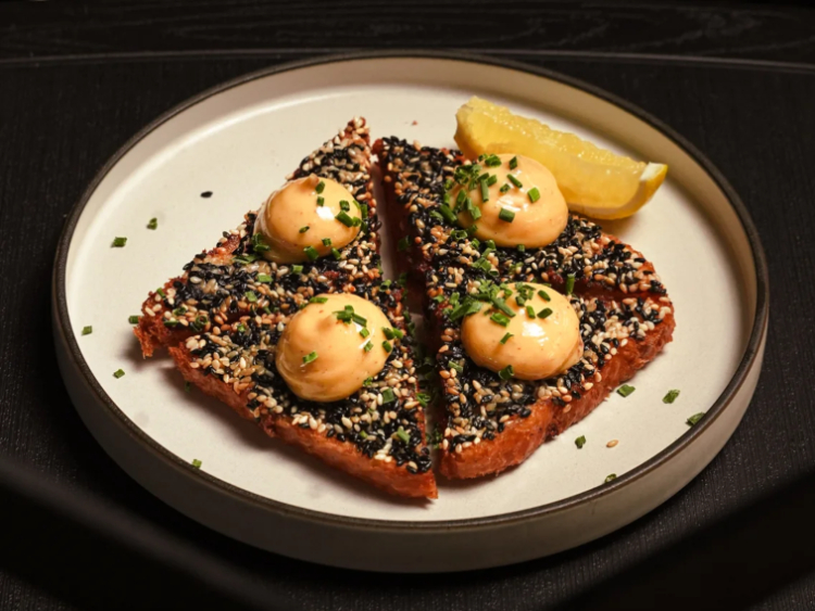 NUNU Fusion Thai slider image