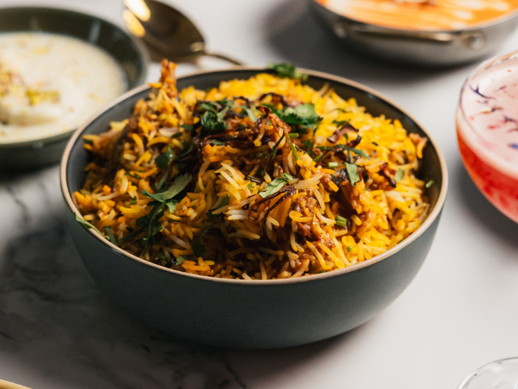 Slumdog Indian Restaurant Bar & Cafe slider image