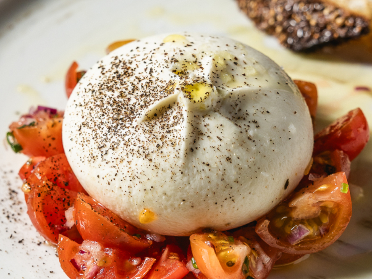 Wylde Bar - View Sydney slider image