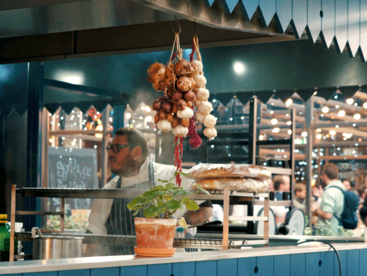 ALFI Bar & Italian Restaurant slider image