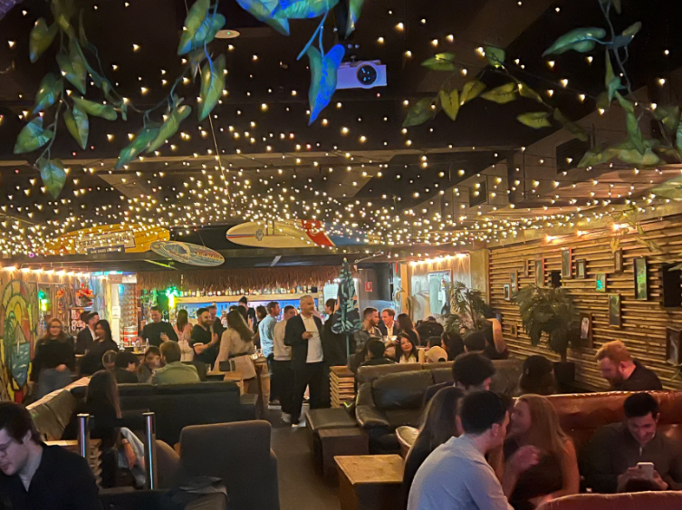 Jack & Bones Island Bar slider image