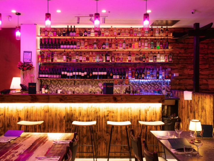 Jalwa Indian Restaurant & Bar slider image