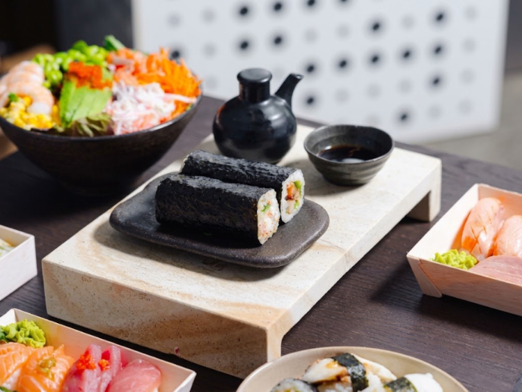 Kumo Sushi slider image
