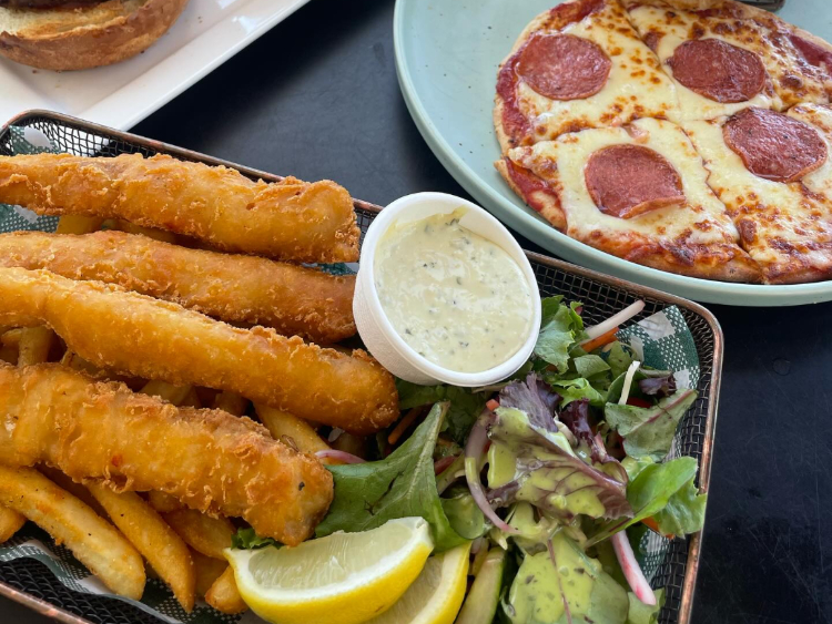 The Crab Pot slider image