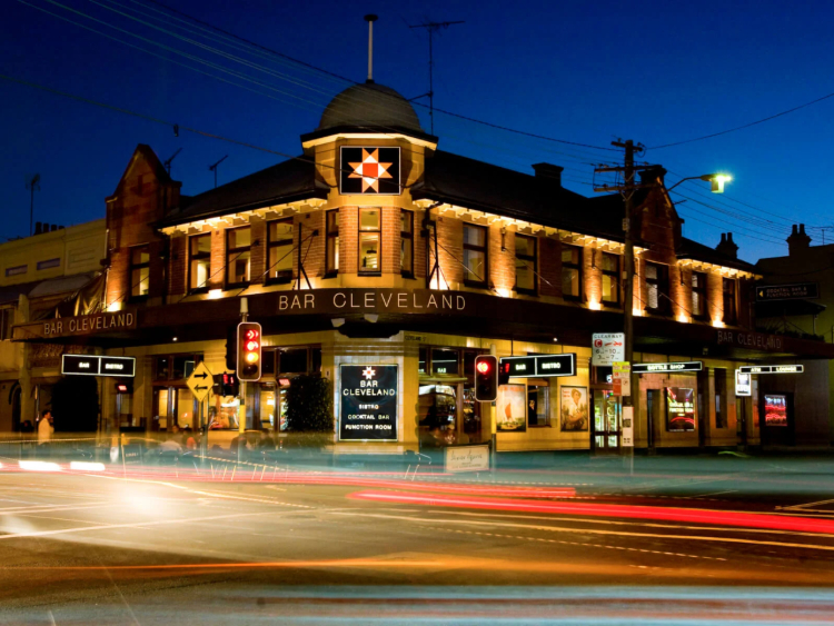 Bar Cleveland slider image
