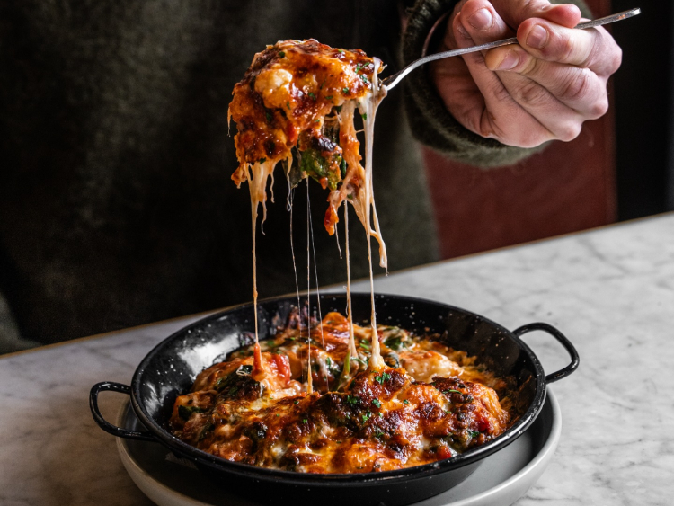 Bar Cleveland slider image