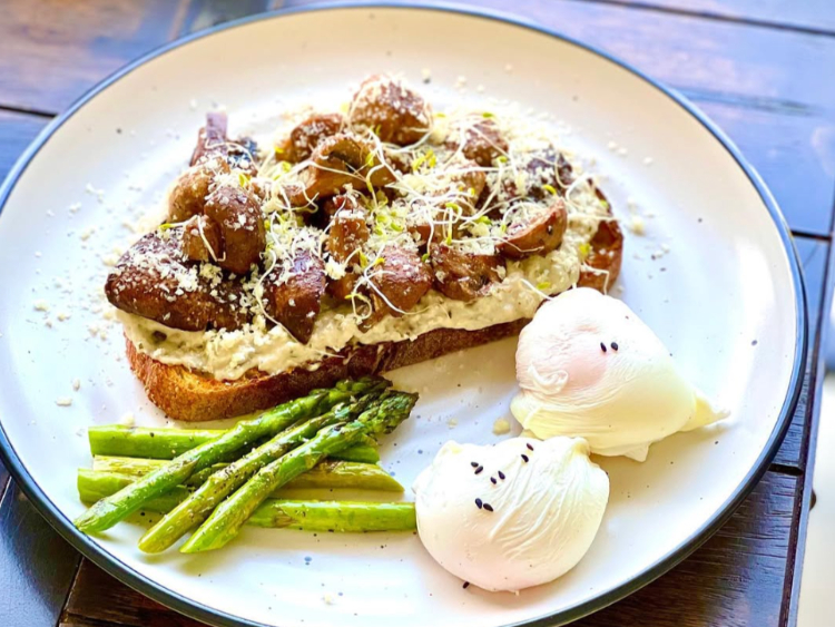 Six and Seven Cafe - Westleigh slider image