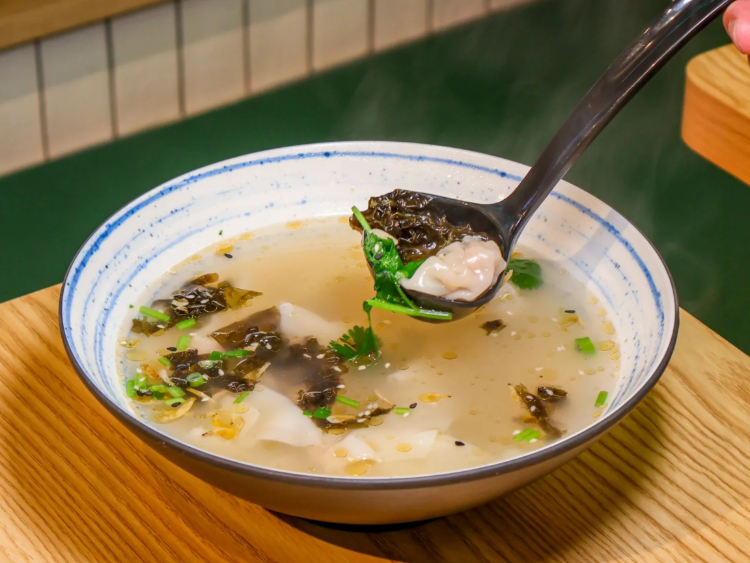 Jin's Grilled Meat Pie - Eastwood slider image