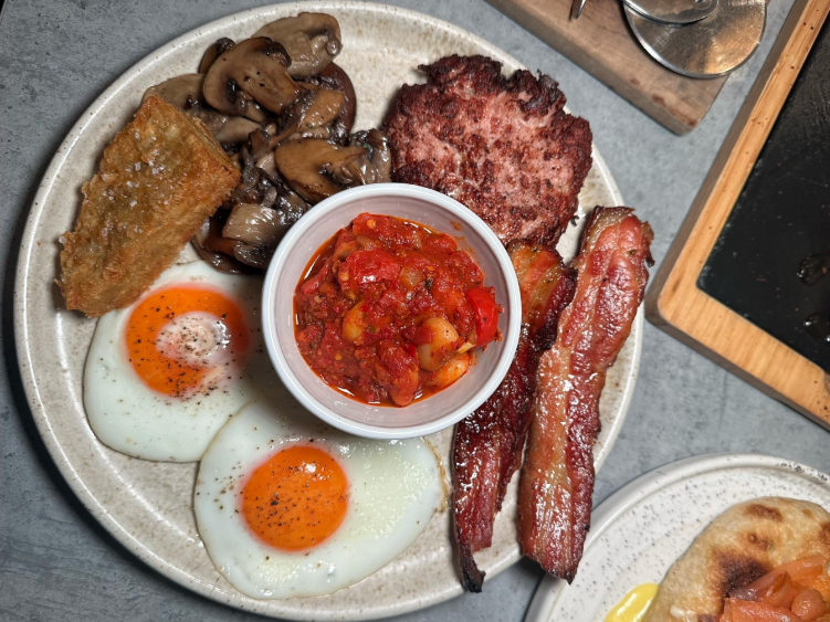 Terrace at 43 slider image