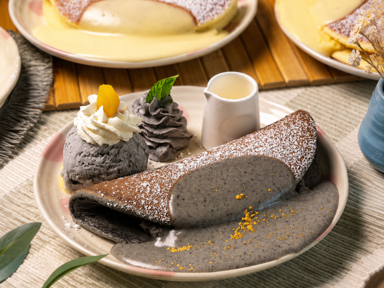 Woosa Pancake slider image
