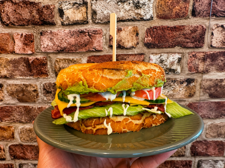 Gulz Deli slider image