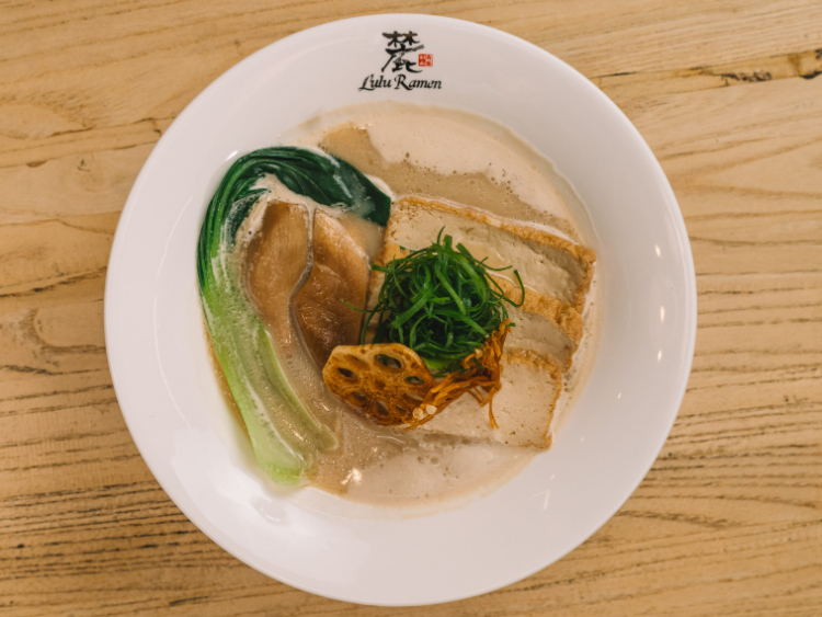 Lulu Ramen slider image