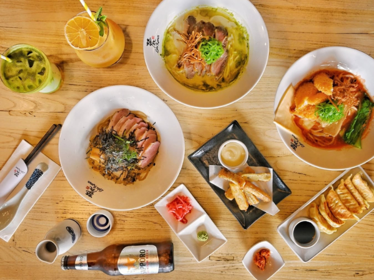 Lulu Ramen slider image