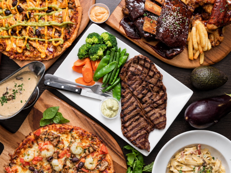 Nikkis Pizza slider image
