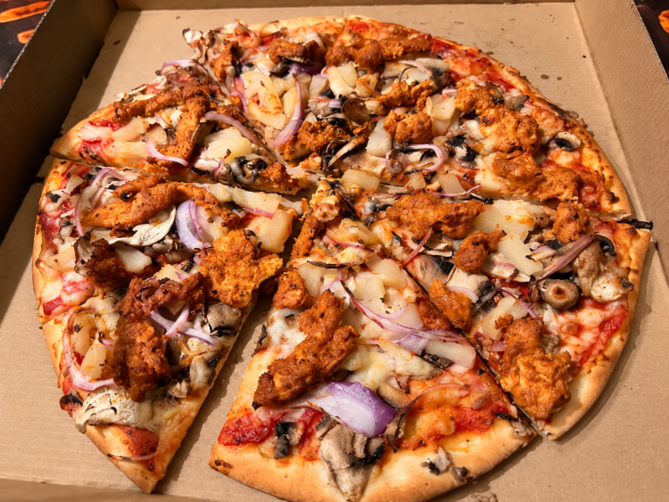 Nikkis Pizza slider image