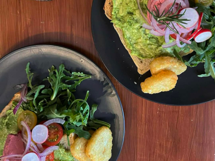 CC and Co Cafe slider image