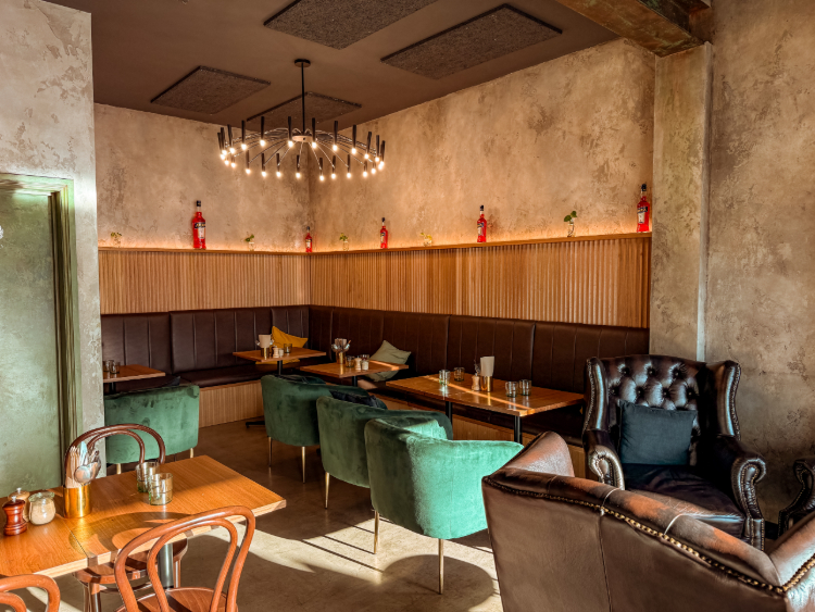 Aromi Caffe slider image