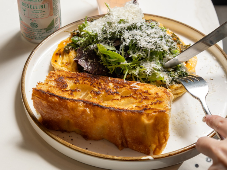 Leaf Cafe & Co - Cherrybrook slider image