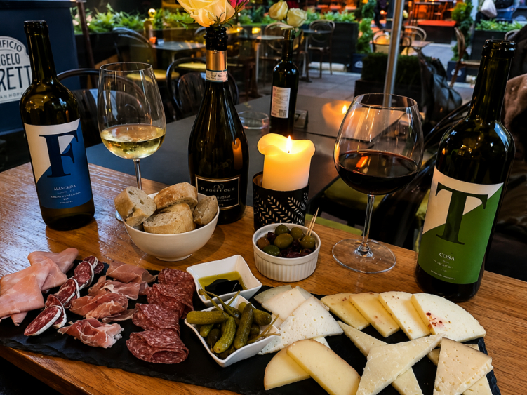 Prego Wine Bar slider image