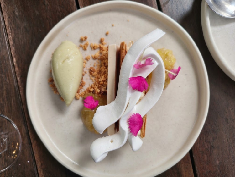 Advieh Restaurant And Bar slider image