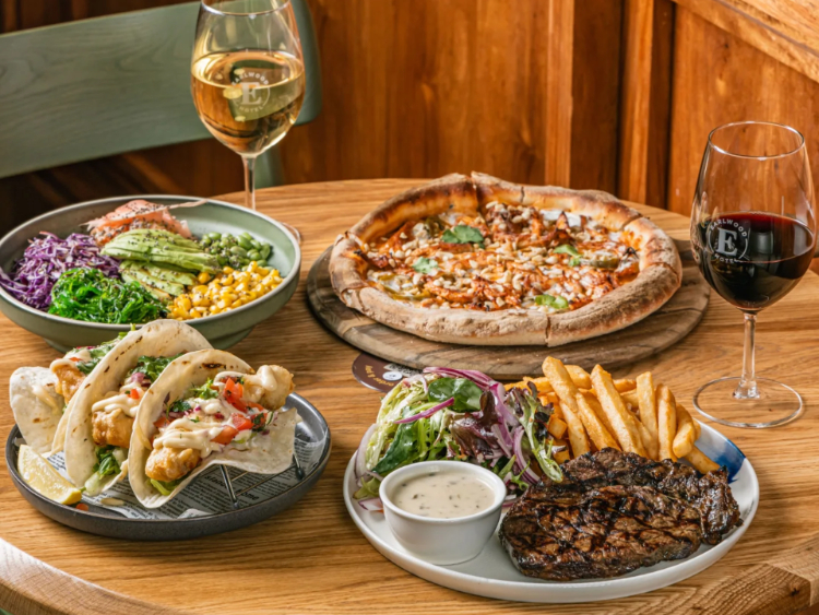 Earlwood Hotel slider image