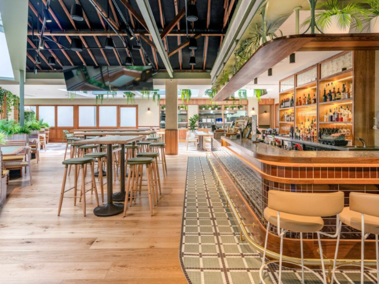 Earlwood Hotel slider image