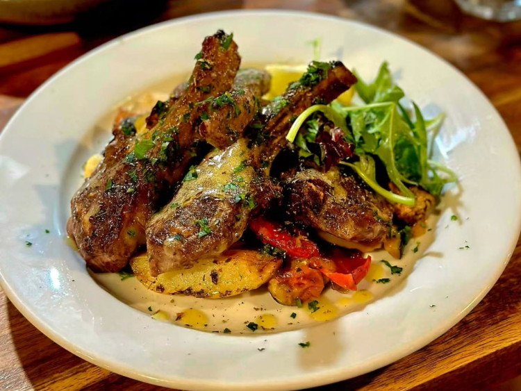 Achilles Tavern slider image