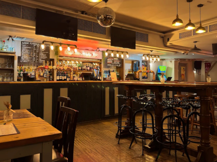 Papi's Munchies - Forest Gate slider image