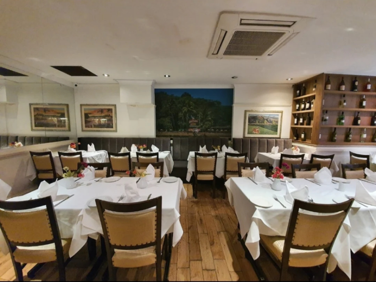 Strand Tandoori slider image