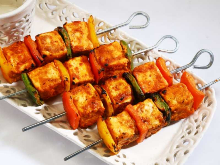 Strand Tandoori slider image