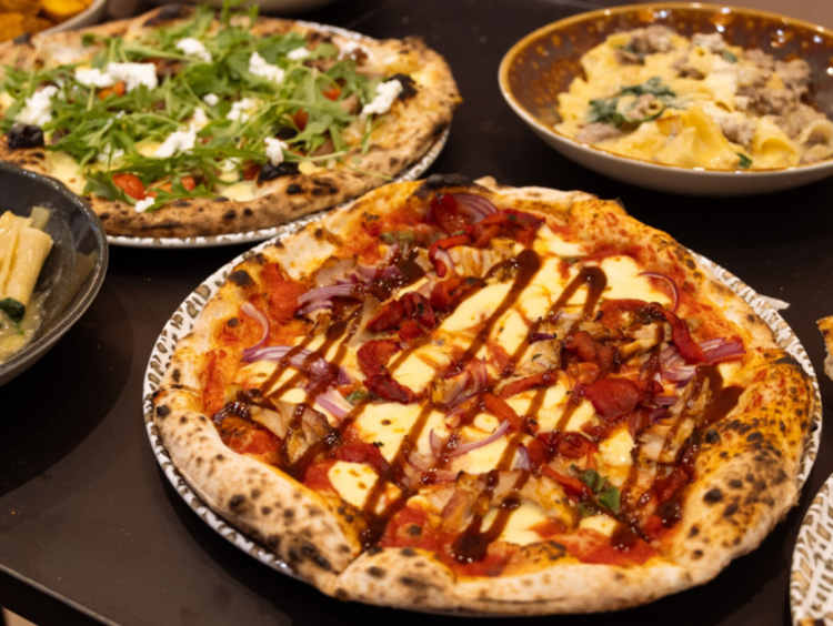 Bella Mamma Pizza and Pasta slider image