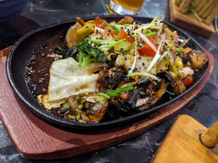 Nom Nom Bao - Burger & Beer - Fortitude Valley slider image