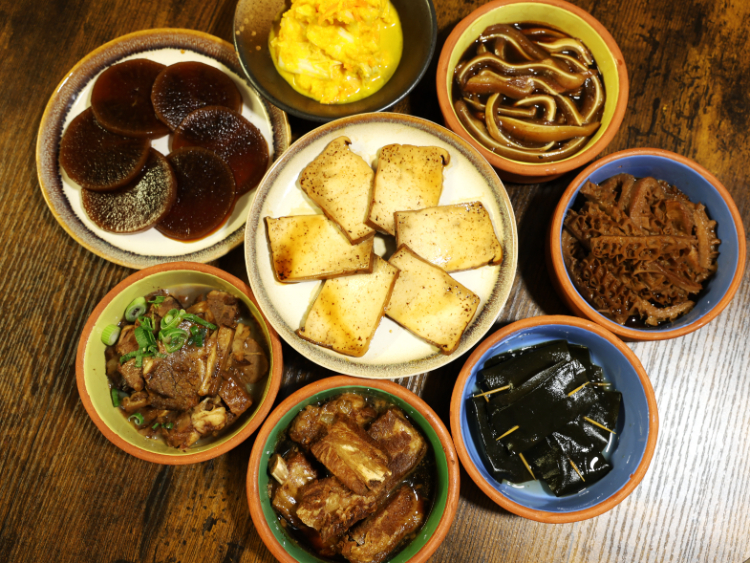 Ni Fon Kitchen slider image