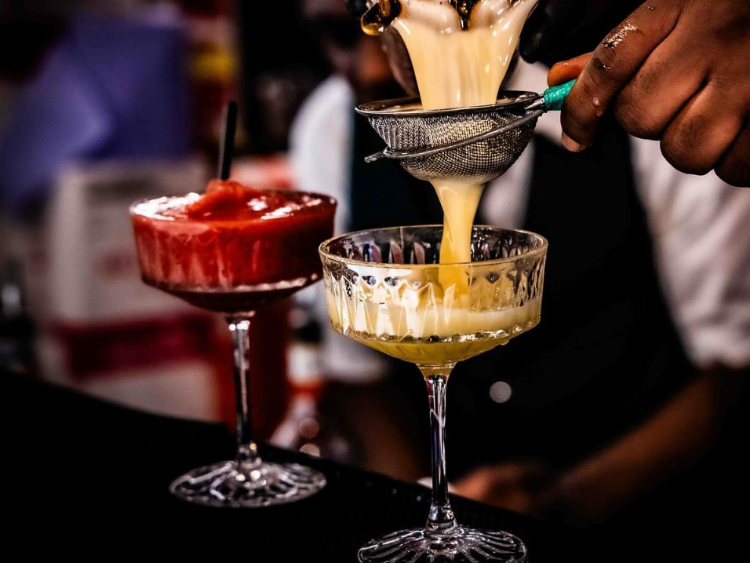 Avan Lounge slider image