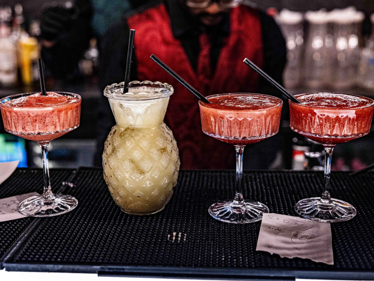 Avan Lounge slider image