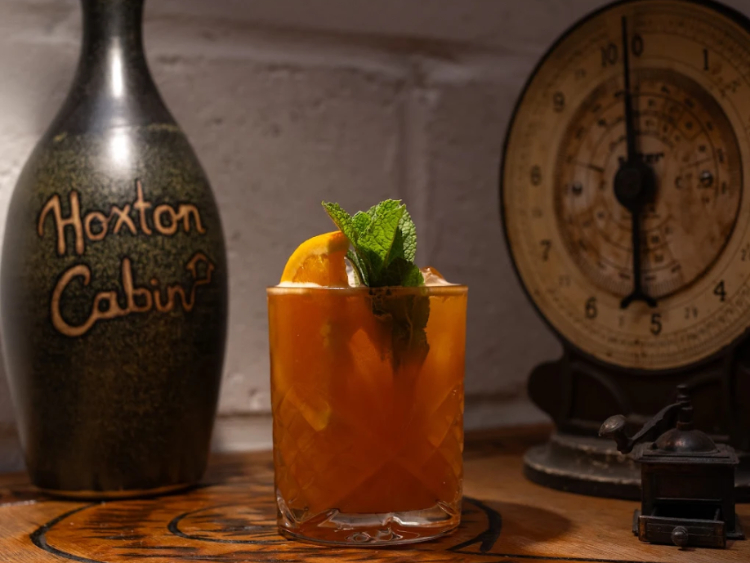 Hoxton Cabin slider image