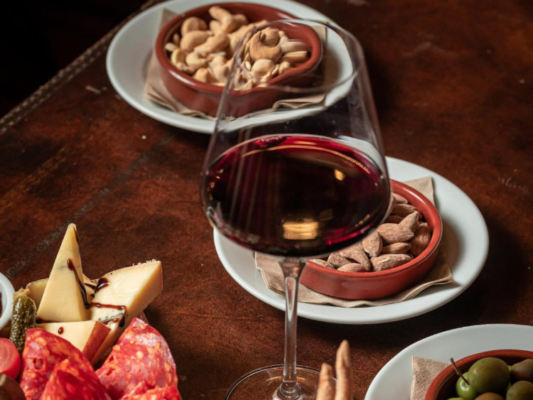 Angelique's Wine House slider image