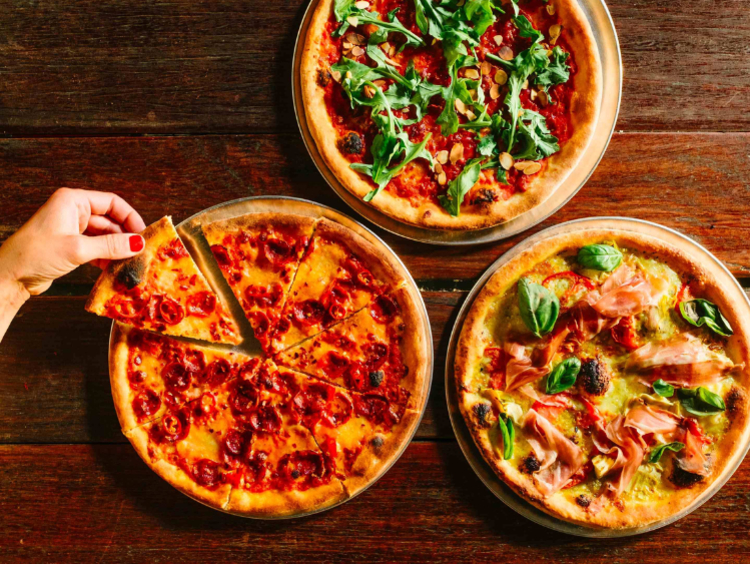 Neighborhood Pizza and Pasta slider image