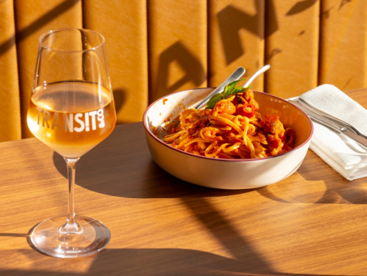 Transit & Co slider image