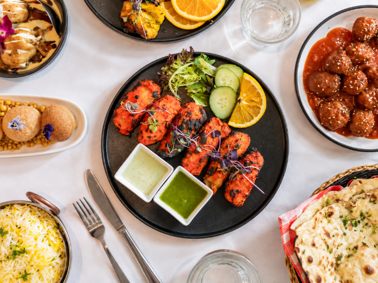 Indian Curry Club - Essendon  slider image