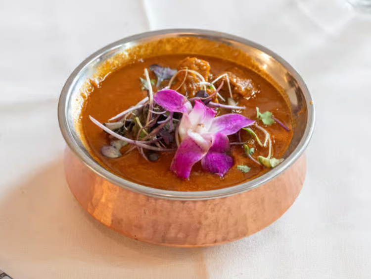 Indian Curry Club - Essendon  slider image